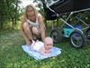 Sweaty Baby... her på sommerens hidtil varmeste dag i Frydenlund Fuglepark. Temperaturen var oppe omkring 30 grader.